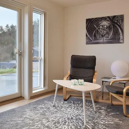 Four-bedroom Holiday In Lyngdal